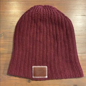 EOTM PRICE DROP - love YOUR melon beanie - wine/maroon - euc